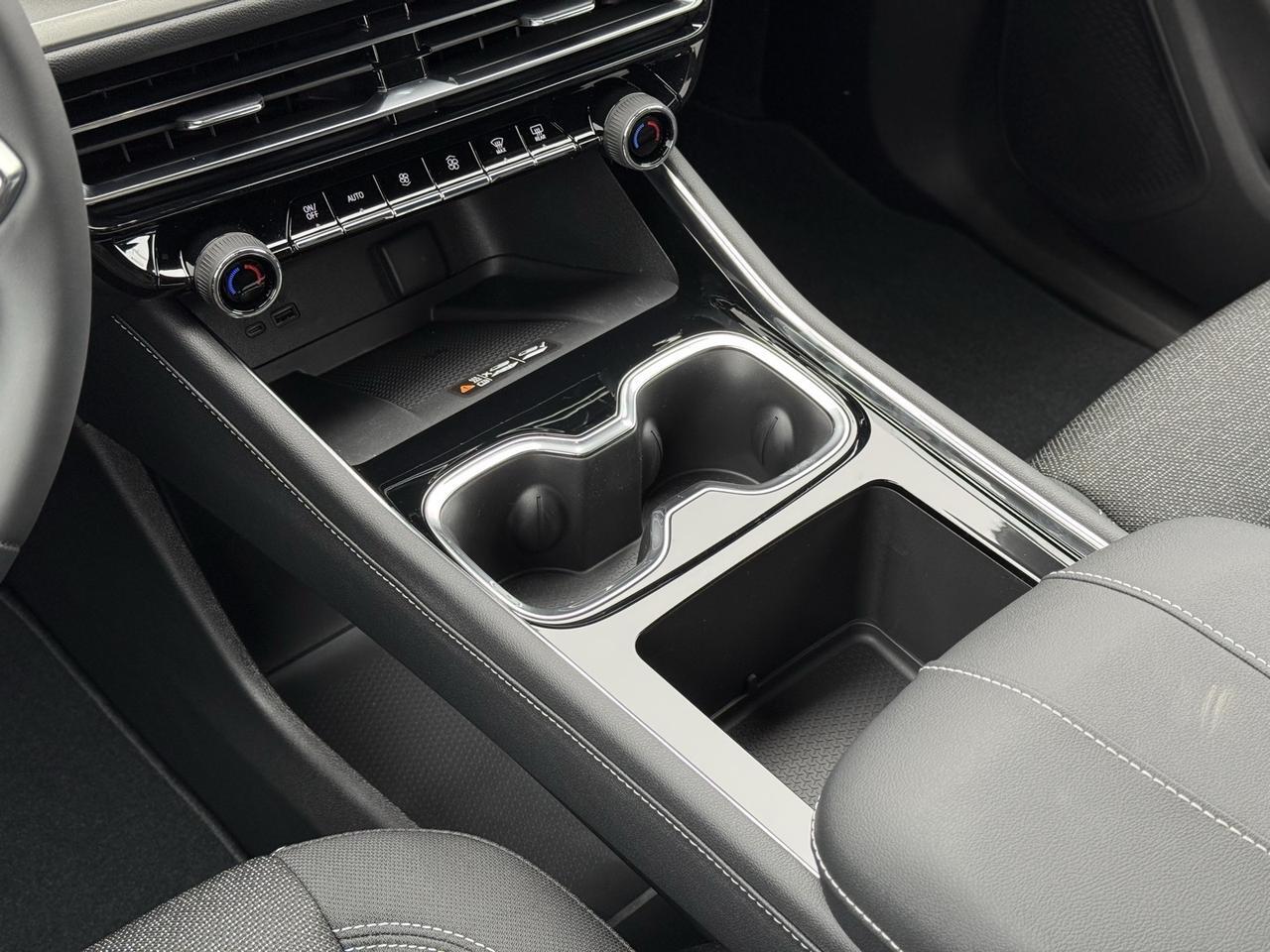 2026 Chevrolet Traverse LT Crestwood KY