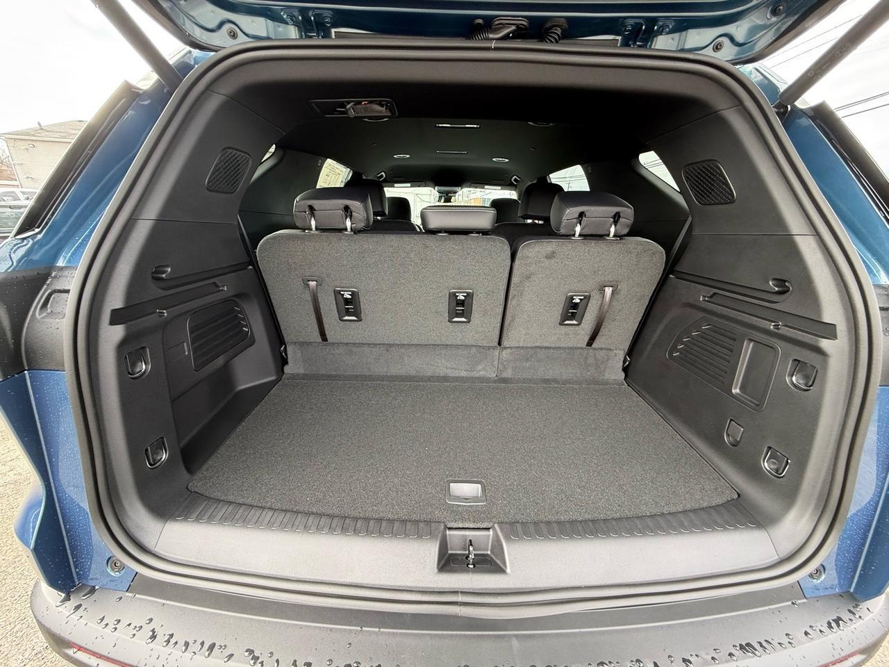 2026 Chevrolet Traverse LT Crestwood KY