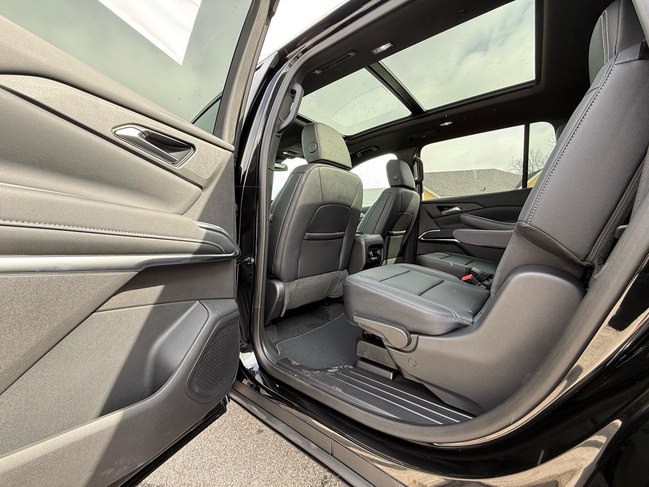 2026 Chevrolet Traverse LT Crestwood KY