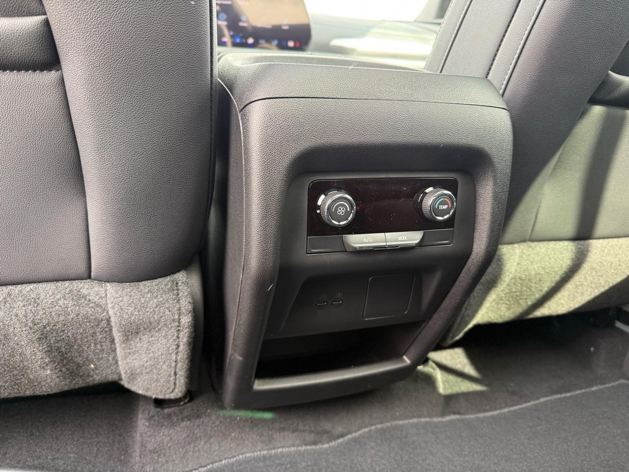 2026 Chevrolet Traverse LT Crestwood KY