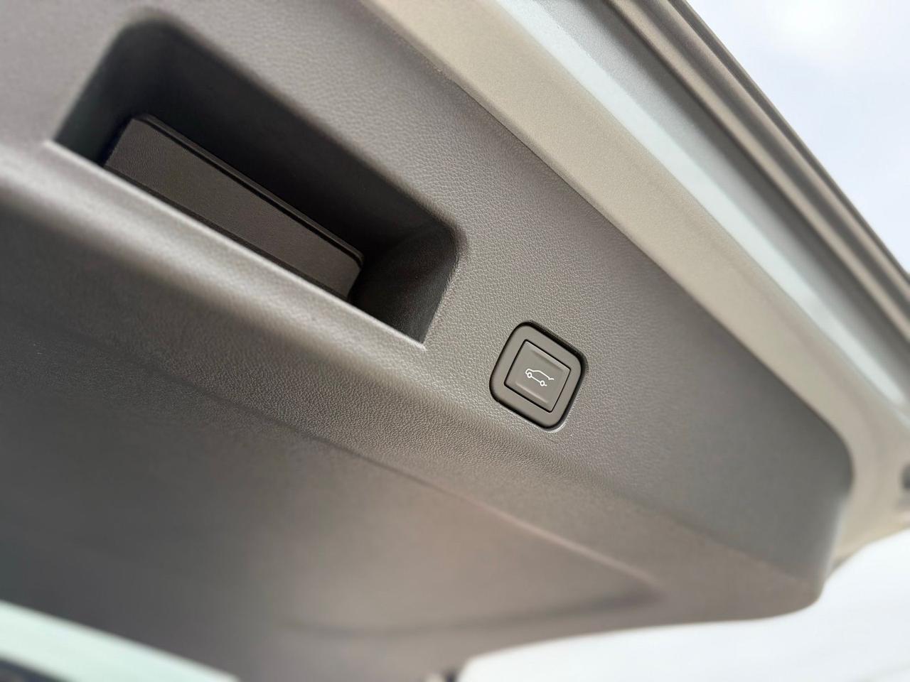 2026 Chevrolet Traverse LT Crestwood KY