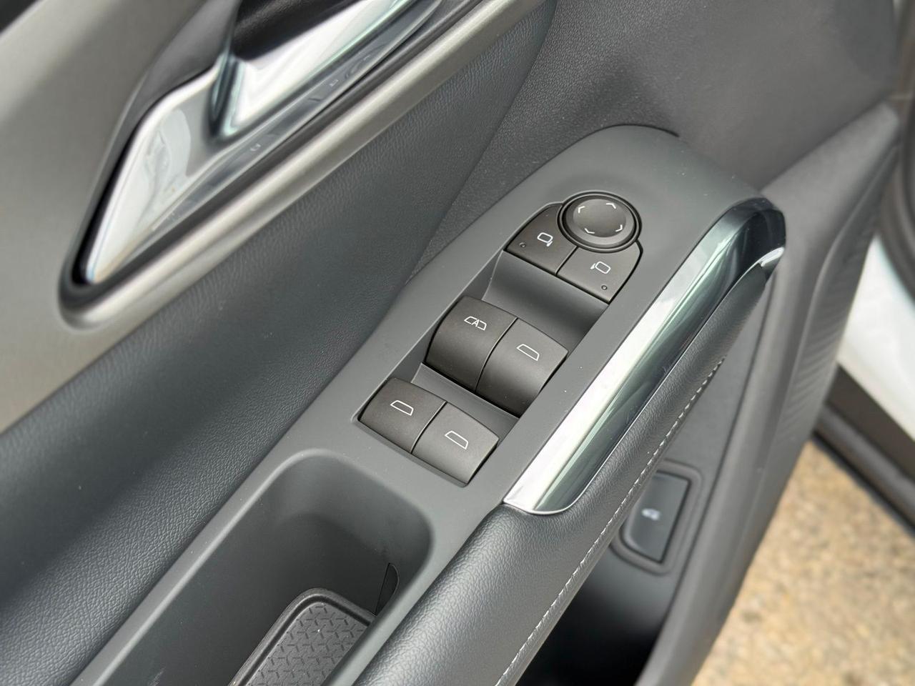 2026 Chevrolet Traverse LT Crestwood KY