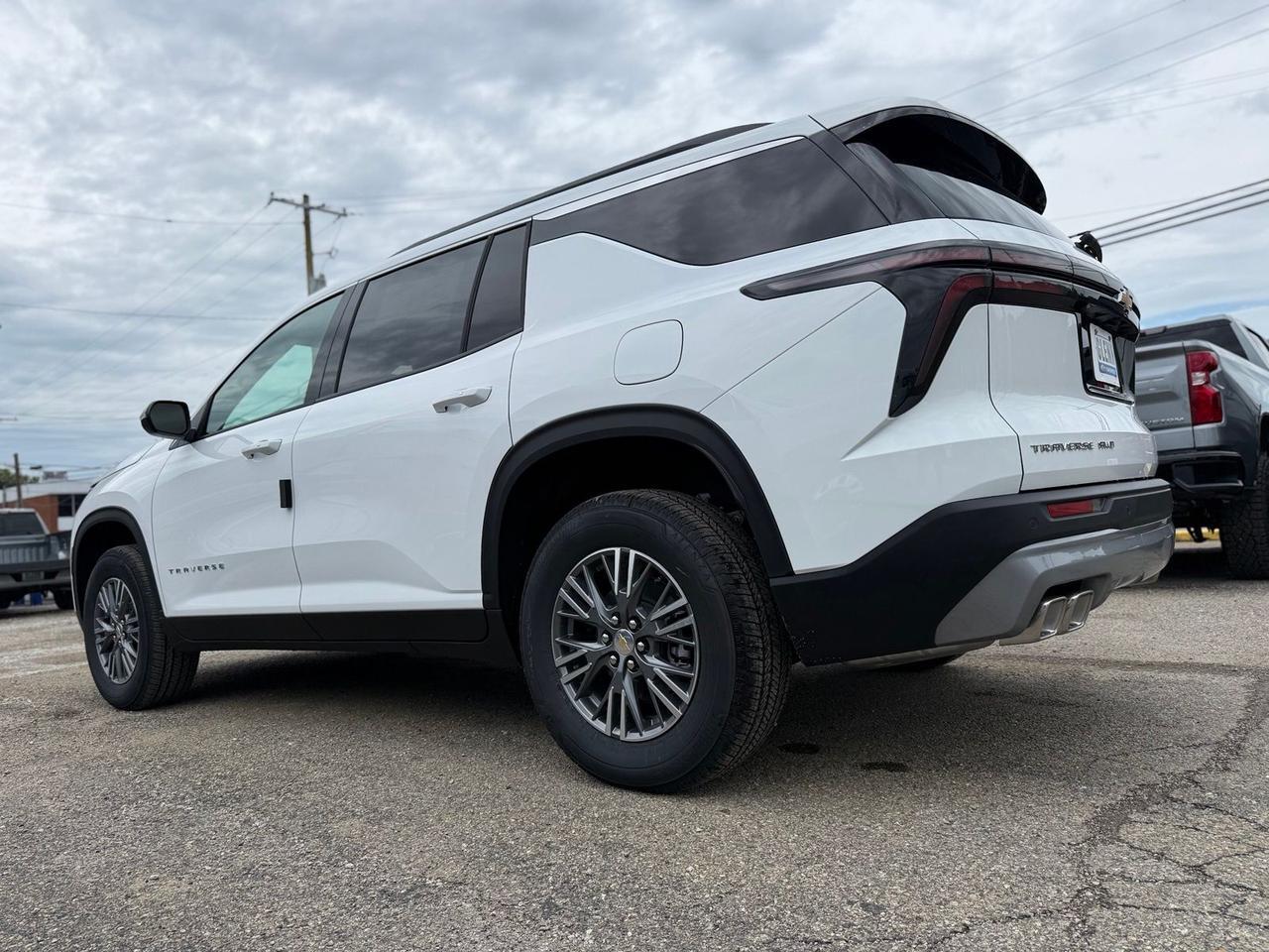 2026 Chevrolet Traverse LT Crestwood KY