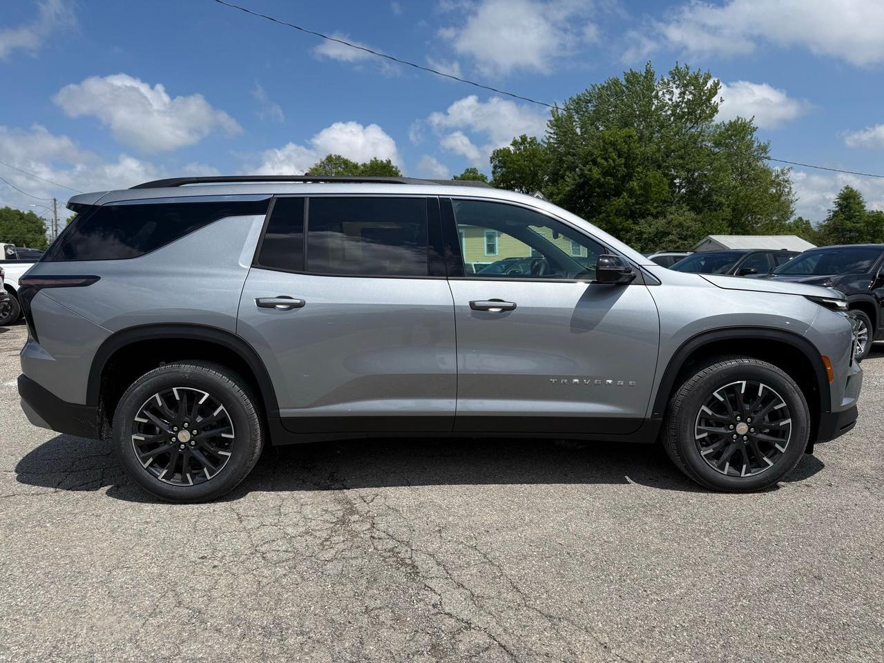2026 Chevrolet Traverse LT Crestwood KY
