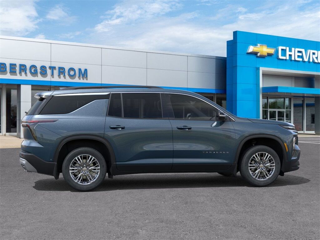 2026 Chevrolet Traverse LT Green Bay WI