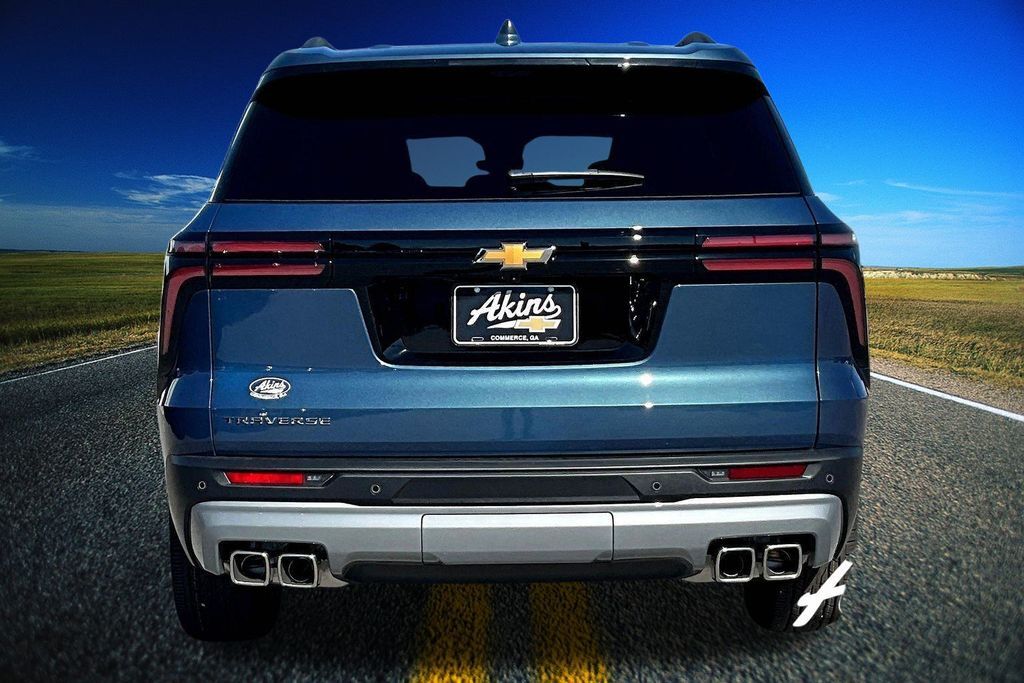 2026 Chevrolet Traverse LT Commerce GA