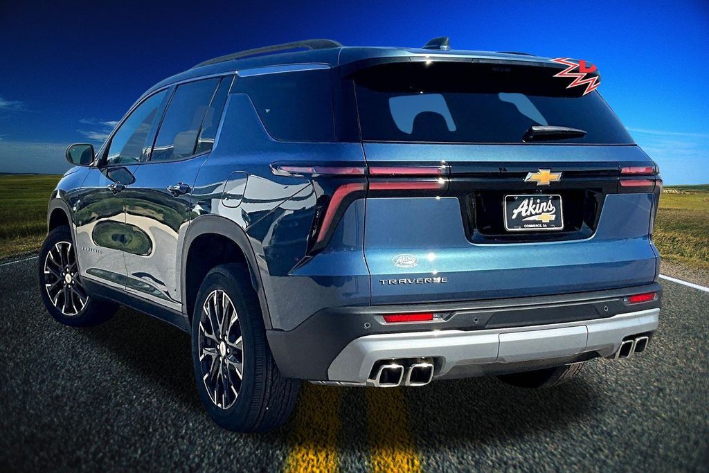 2026 Chevrolet Traverse LT Commerce GA