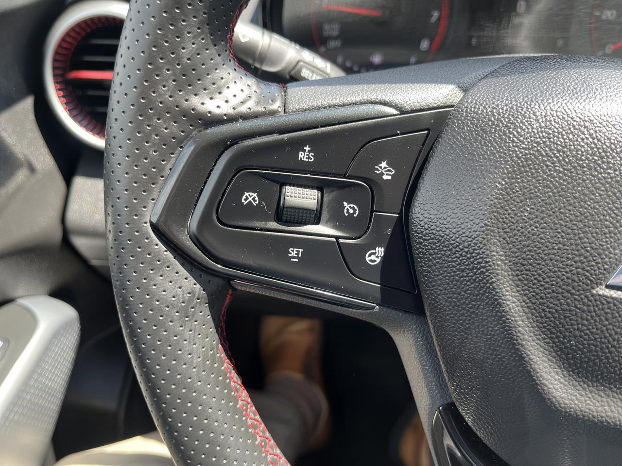 2026 Chevrolet Trax 1RS DriverConfidencePkg w/RearParkAssis LaneChangeAlert RearXTrafficAlert HtdSeats HtdSteeringWheel Saukville WI