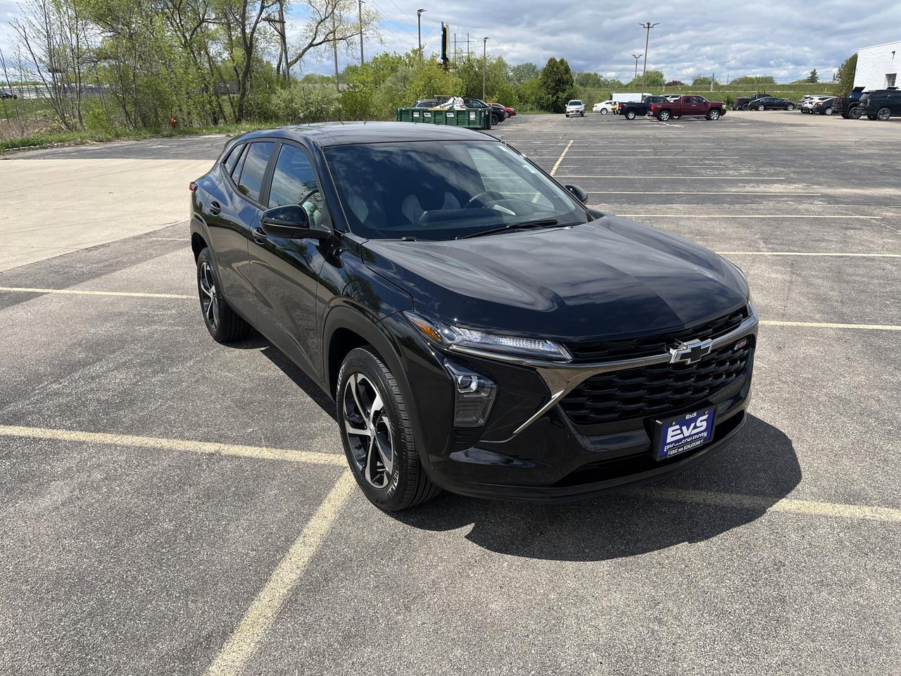 2026 Chevrolet Trax 1RS DriverConfidencePkg w/RearParkAssis LaneChangeAlert RearXTrafficAlert HtdSeats HtdSteeringWheel Saukville WI