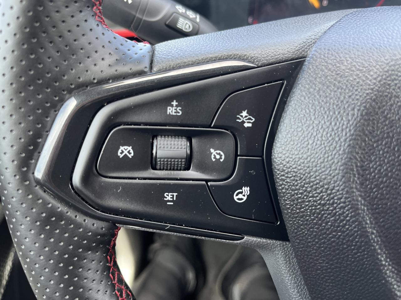 2026 Chevrolet Trax 2RS DriverConfidencePkg w/AdptvCrz 19s HtdEvotex HtdSteeringWhee 8-WayPwrDrvrSeat Saukville WI
