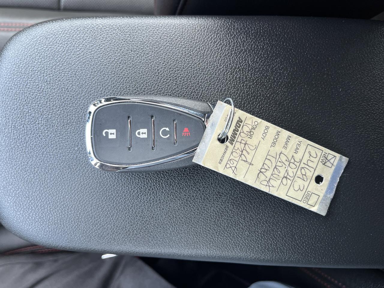 2026 Chevrolet Trax 2RS DriverConfidencePkg w/AdptvCrz 19s HtdEvotex HtdSteeringWhee 8-WayPwrDrvrSeat Saukville WI