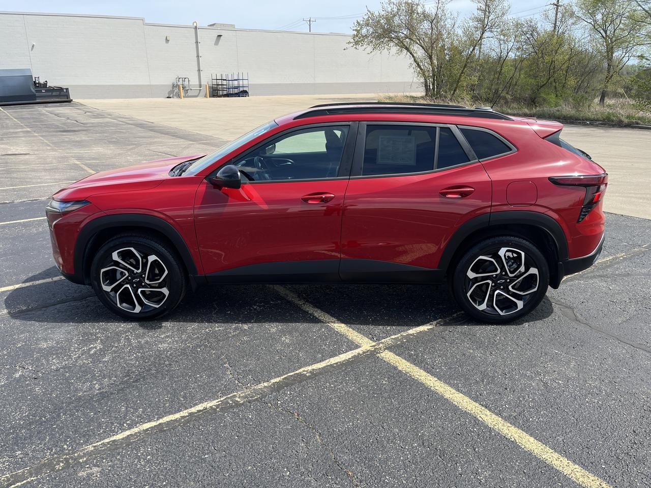 2026 Chevrolet Trax 2RS DriverConfidencePkg w/AdptvCrz 19s HtdEvotex HtdSteeringWhee 8-WayPwrDrvrSeat Saukville WI