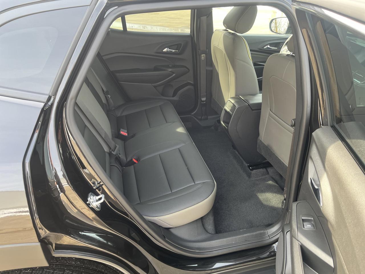 2026 Chevrolet Trax ACTIV DriverConfidencePkg w/AdaptiveCruise HtdSeats HtdSteeringWheel 8-WayPwrDriverSeat HD-RrCamera Saukville WI