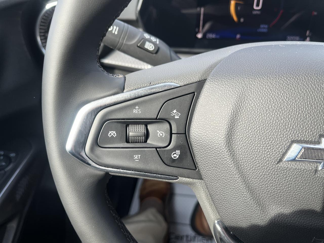 2026 Chevrolet Trax ACTIV DriverConfidencePkg w/AdaptiveCruise HtdSeats HtdSteeringWheel 8-WayPwrDriverSeat HD-RrCamera Saukville WI