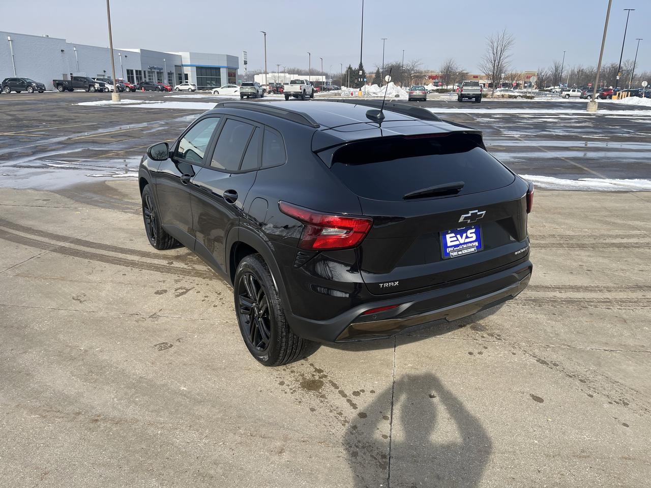 2026 Chevrolet Trax ACTIV DriverConfidencePkg w/AdaptiveCruise HtdSeats HtdSteeringWheel 8-WayPwrDriverSeat HD-RrCamera Saukville WI