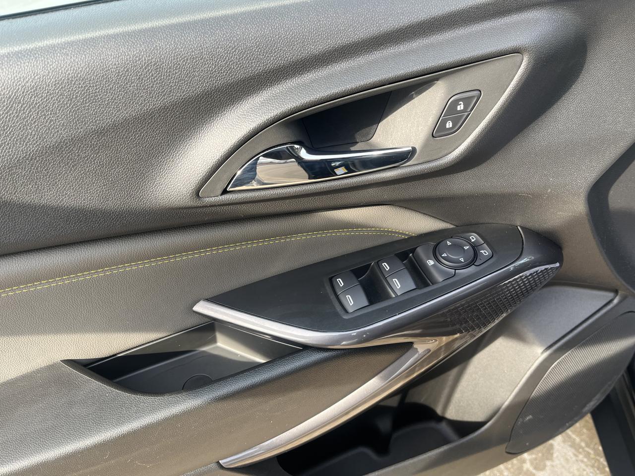 2026 Chevrolet Trax ACTIV DriverConfidencePkg w/AdaptiveCruise HtdSeats HtdSteeringWheel 8-WayPwrDriverSeat HD-RrCamera Saukville WI