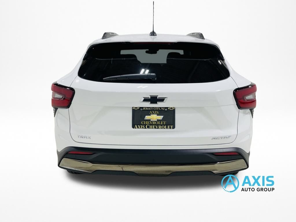 2026 Chevrolet Trax ACTIV photo 4