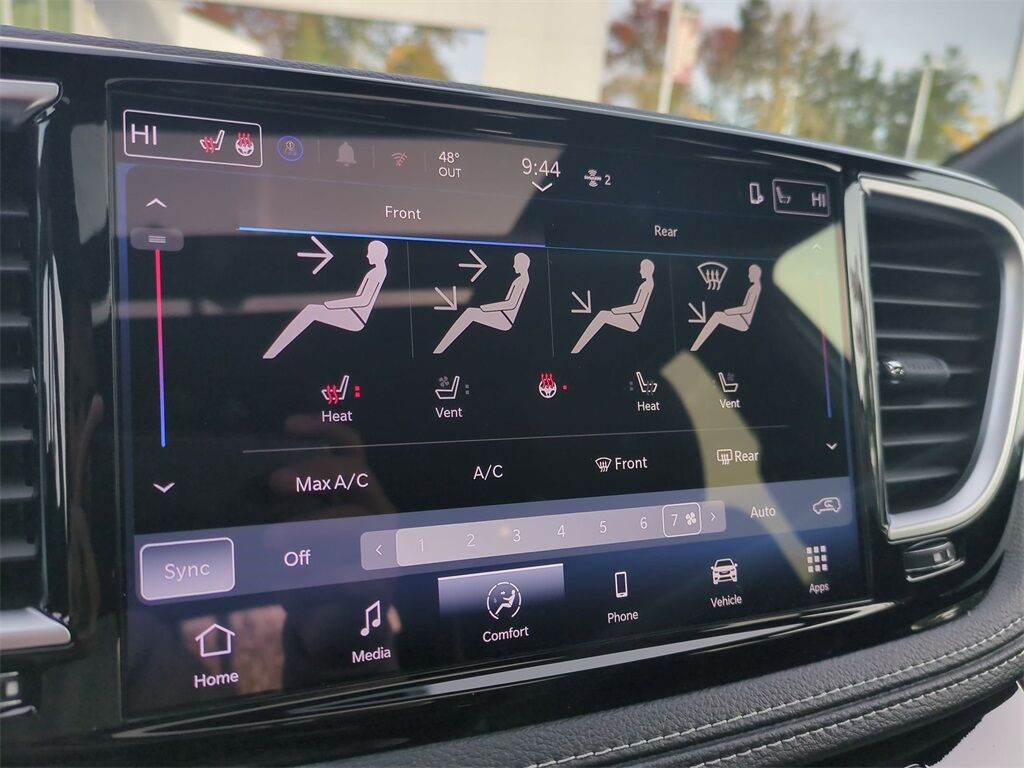 2026 Chrysler Pacifica Hybrid Select Gresham OR