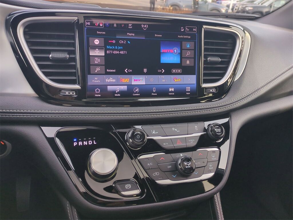 2026 Chrysler Pacifica Hybrid Select Gresham OR