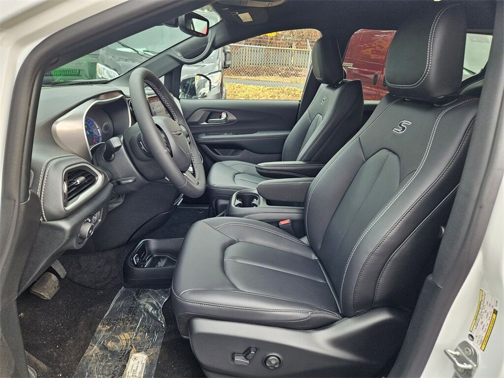 2026 Chrysler Pacifica Hybrid Select Gresham OR