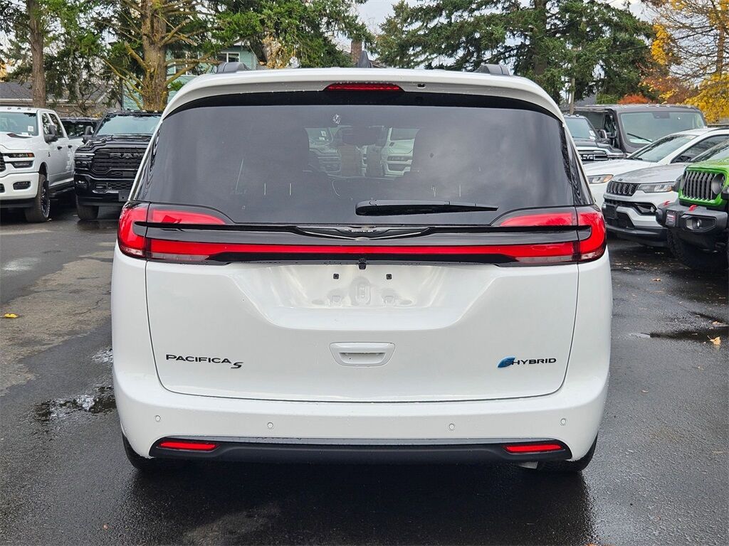 2026 Chrysler Pacifica Hybrid Select Gresham OR