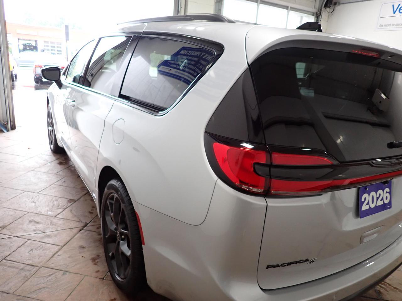 2026 Chrysler Pacifica Limited AWD S PKG SUNROOF LEATHER NAVI Listowel ON