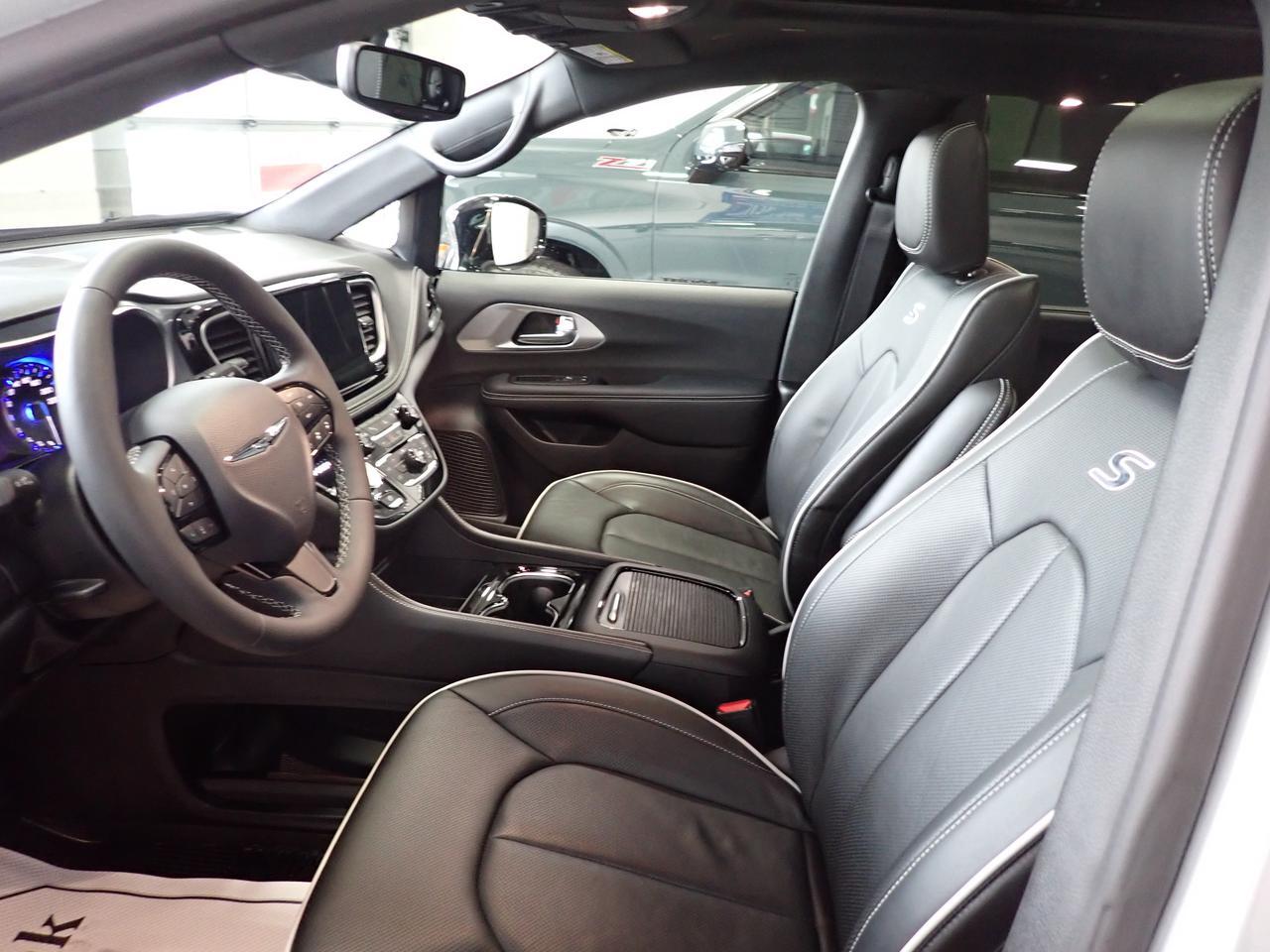2026 Chrysler Pacifica Limited AWD S PKG SUNROOF LEATHER NAVI Listowel ON