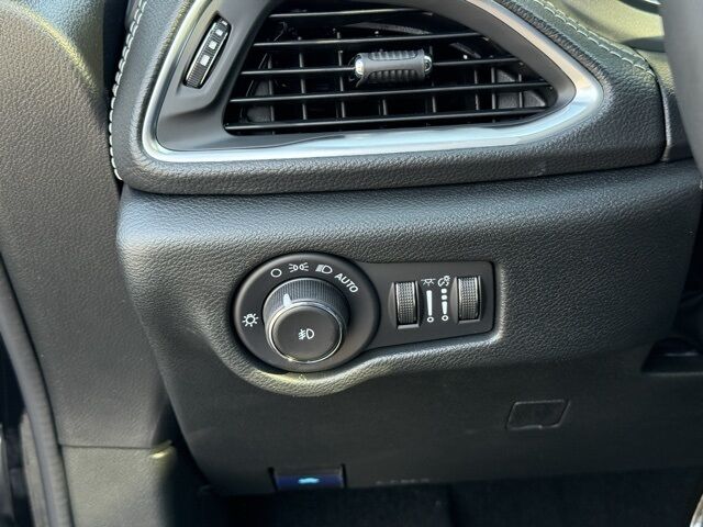 2026 Chrysler Pacifica Limited Crestwood KY