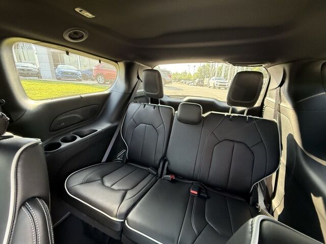 2026 Chrysler Pacifica Limited Crestwood KY
