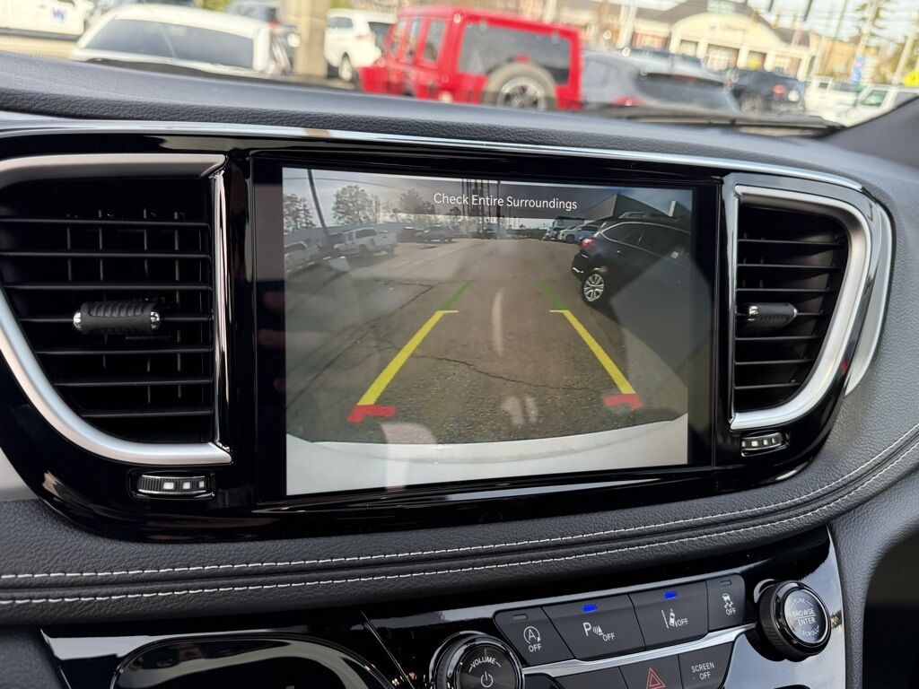 2026 Chrysler Pacifica Limited Crestwood KY