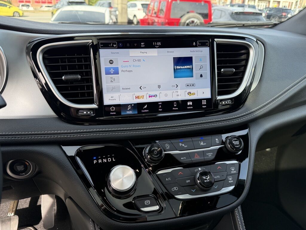 2026 Chrysler Pacifica Limited Crestwood KY