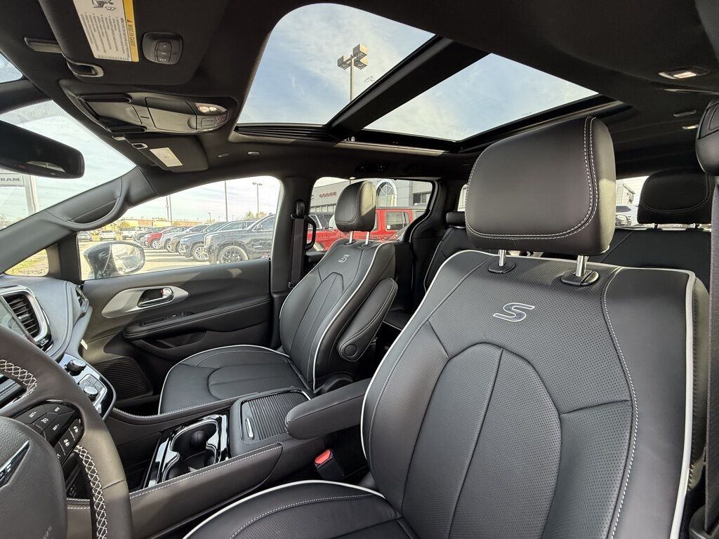 2026 Chrysler Pacifica Limited Crestwood KY