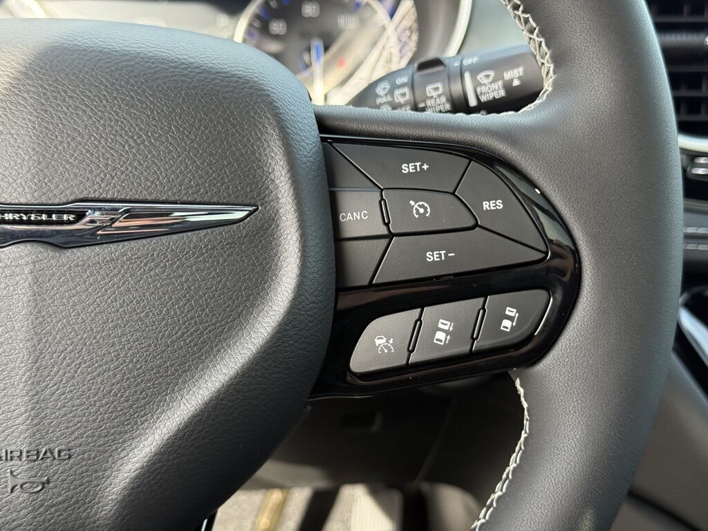 2026 Chrysler Pacifica Limited Crestwood KY