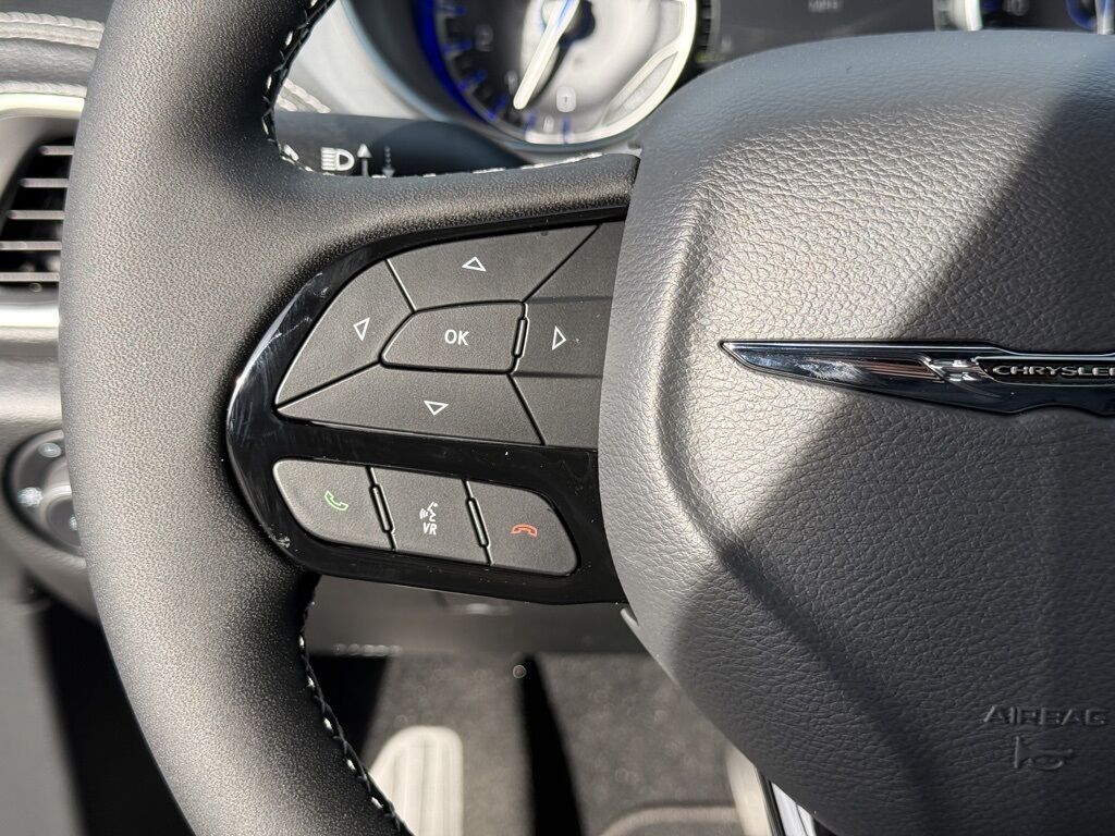 2026 Chrysler Pacifica Limited Crestwood KY