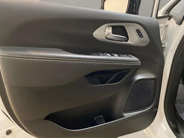 2026 Chrysler Pacifica Limited Dallas TX