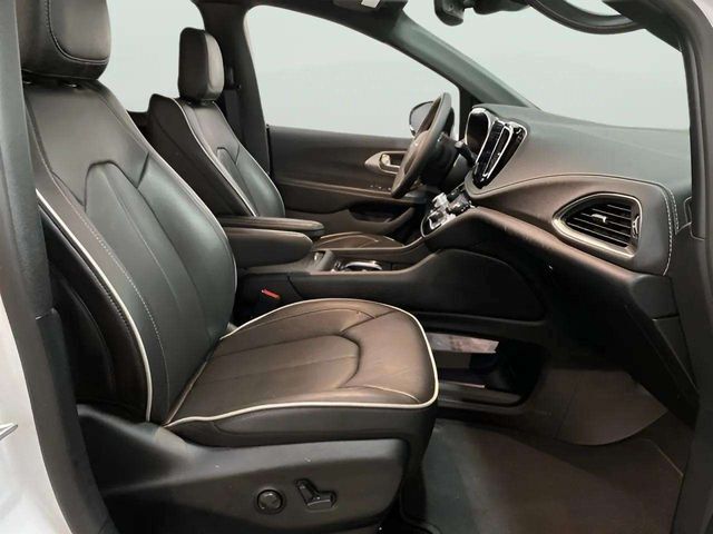 2026 Chrysler Pacifica Limited Dallas TX