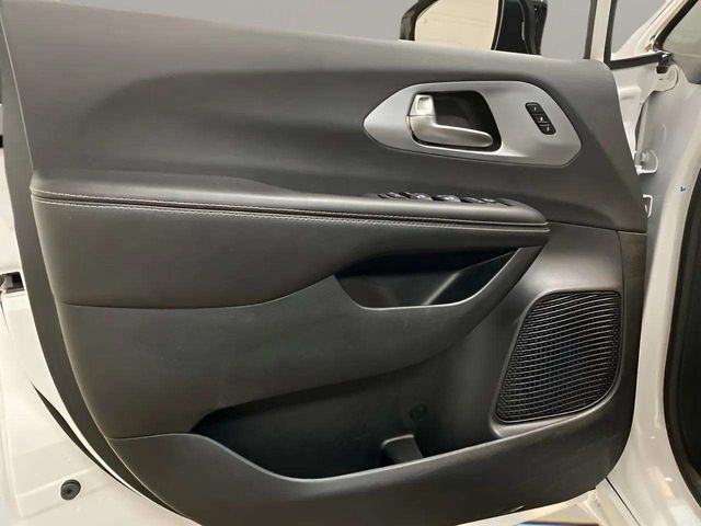 2026 Chrysler Pacifica Limited Dallas TX
