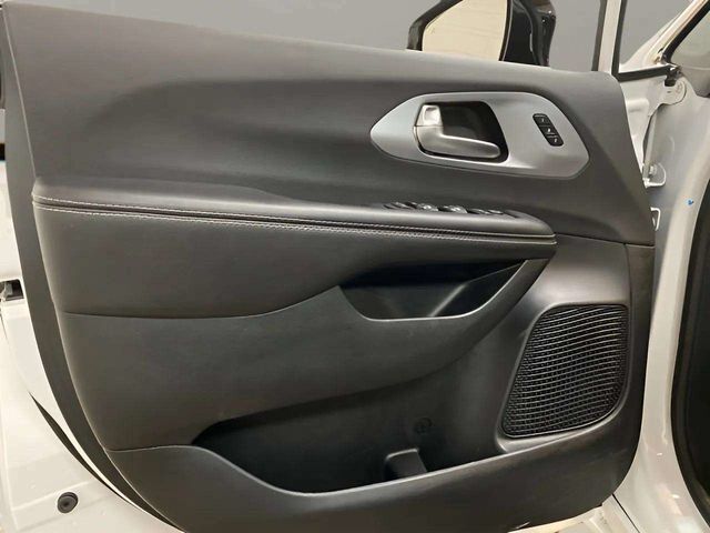 2026 Chrysler Pacifica Limited Dallas TX