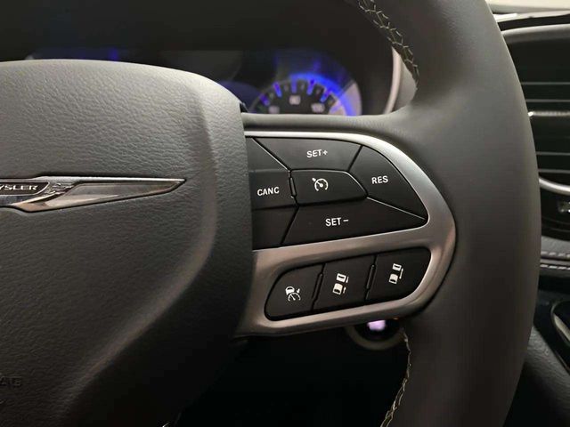 2026 Chrysler Pacifica Limited Dallas TX