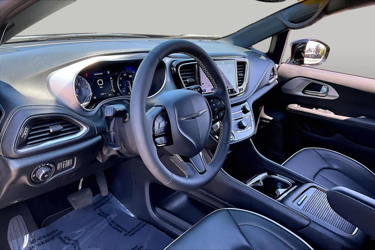 2026 Chrysler Pacifica Limited Folsom CA