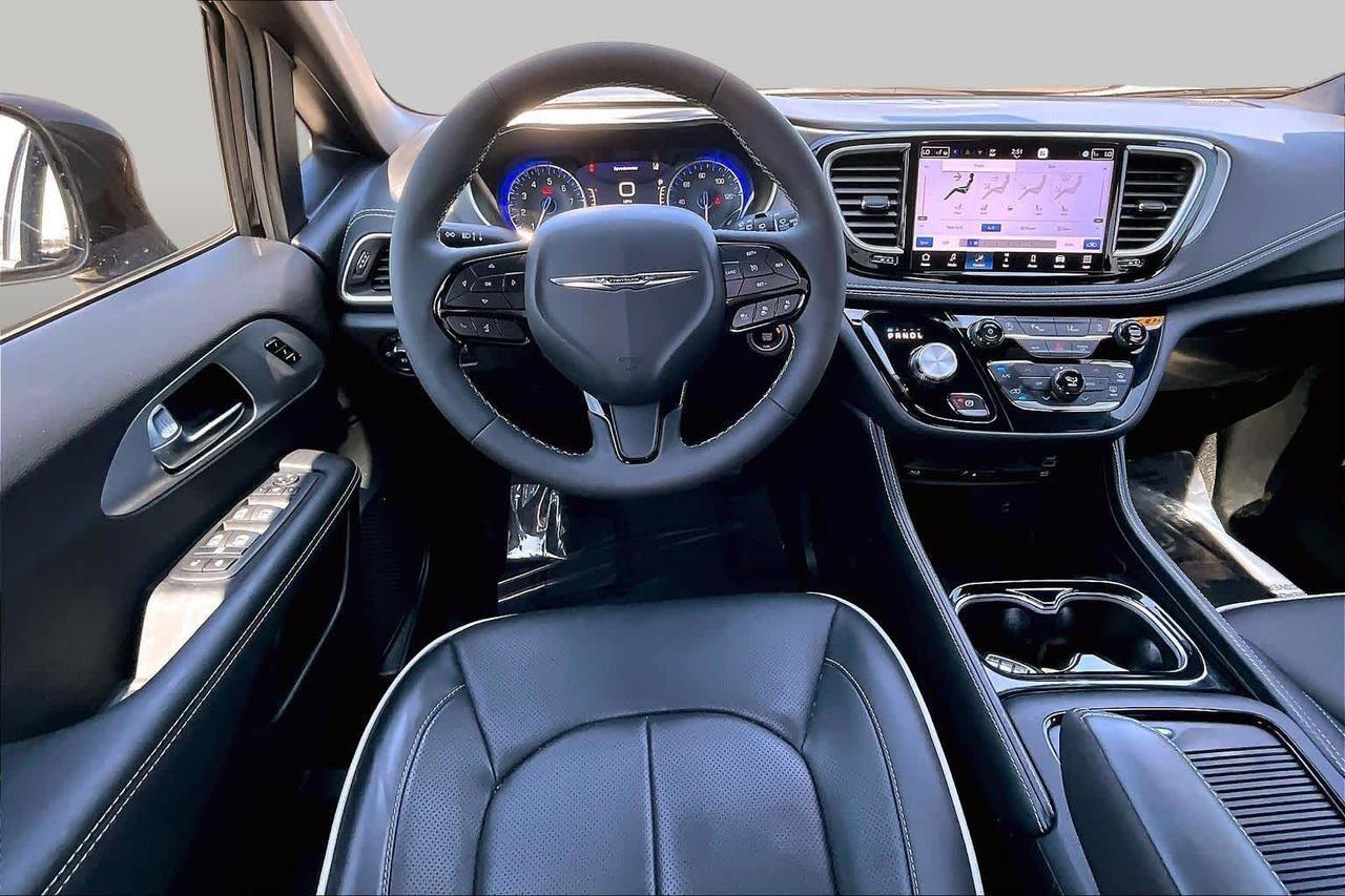 2026 Chrysler Pacifica Limited Folsom CA