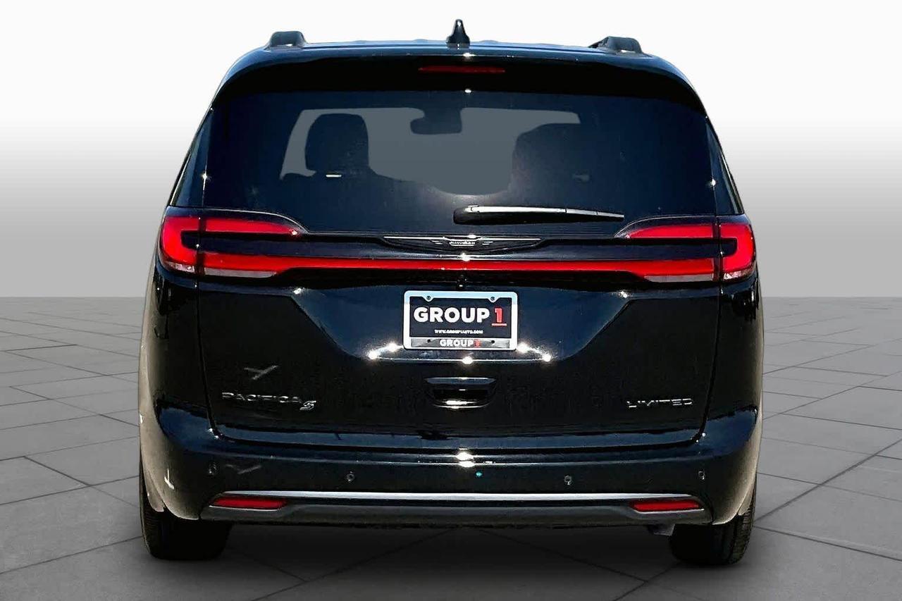 2026 Chrysler Pacifica Limited Folsom CA