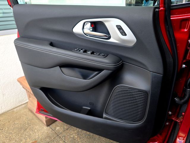 2026 Chrysler Pacifica Limited Folsom CA