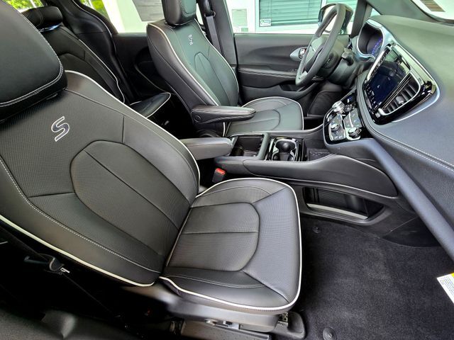 2026 Chrysler Pacifica Limited Folsom CA