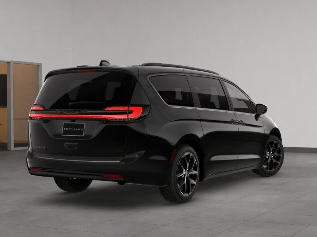 2026 Chrysler Pacifica Limited Owego NY