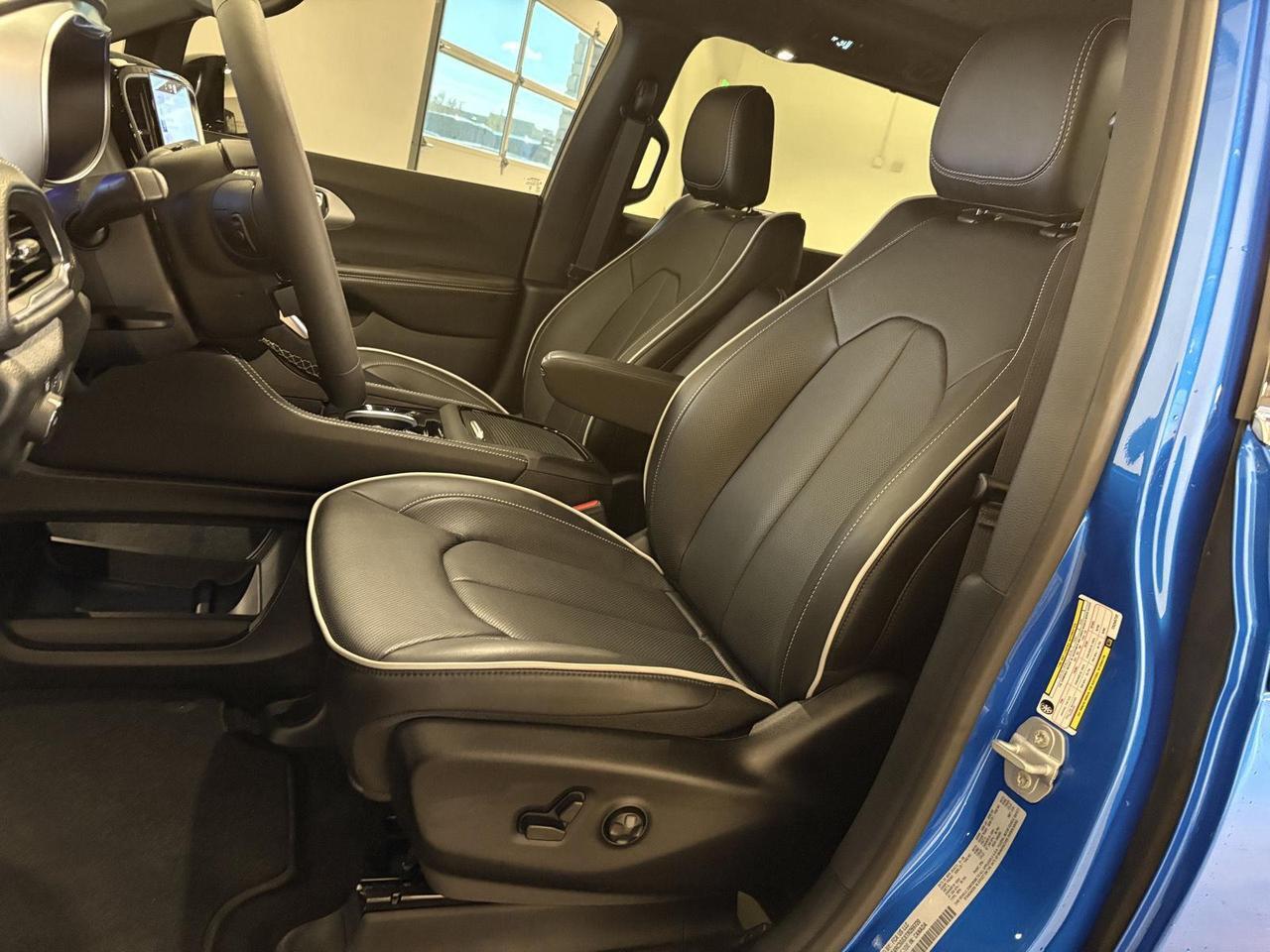 2026 Chrysler Pacifica Limited Parker CO