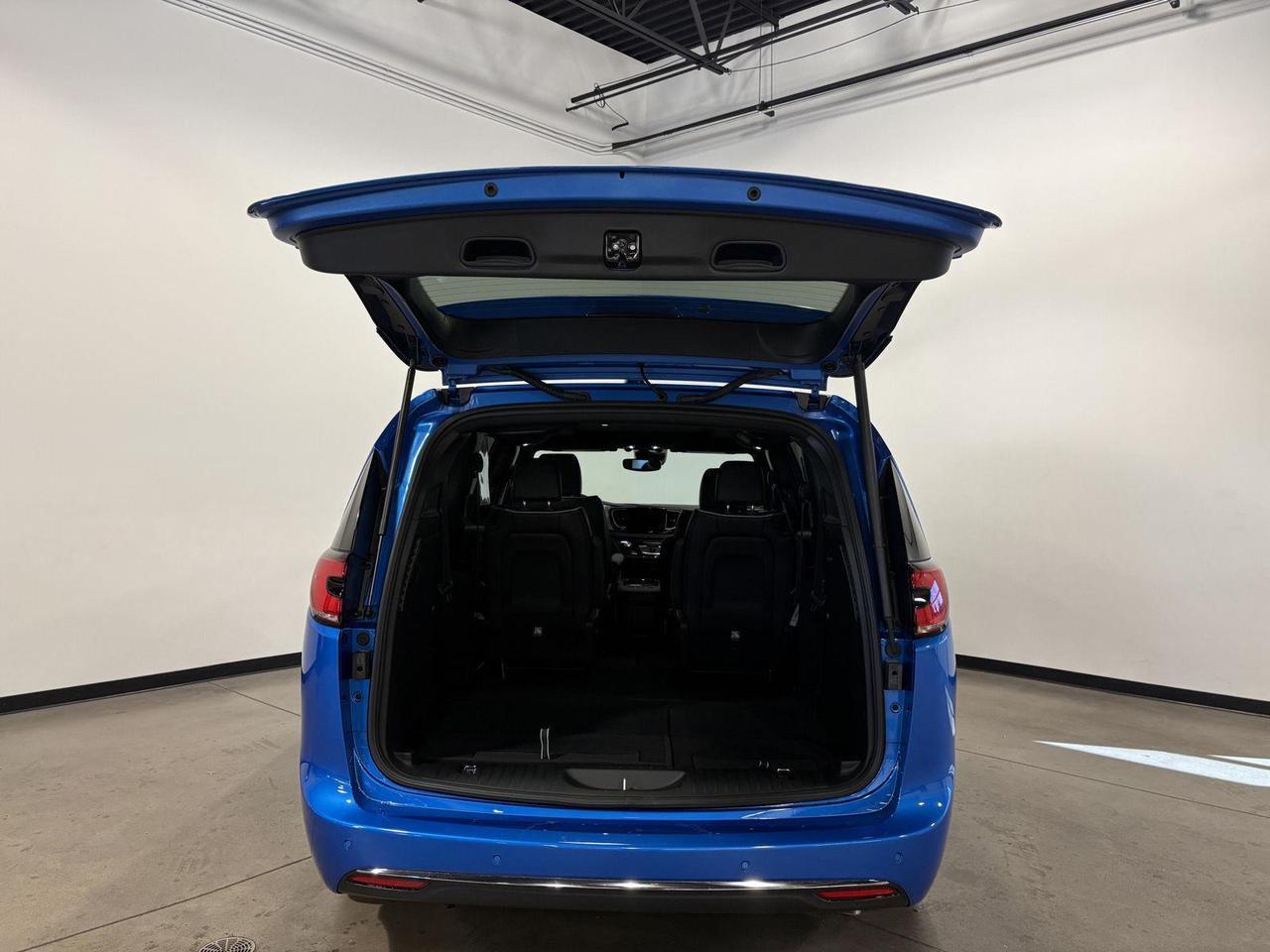 2026 Chrysler Pacifica Limited Parker CO