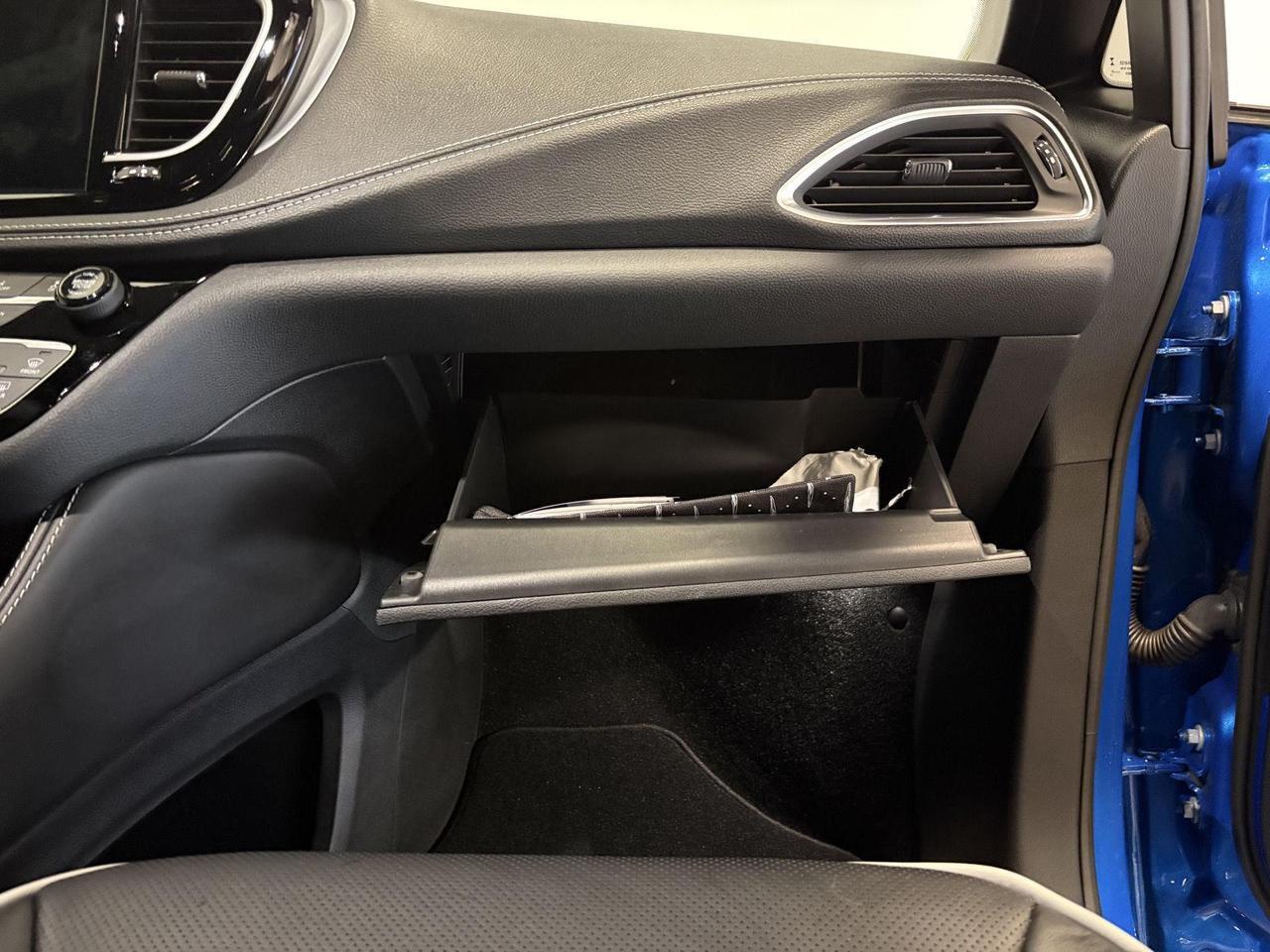2026 Chrysler Pacifica Limited Parker CO