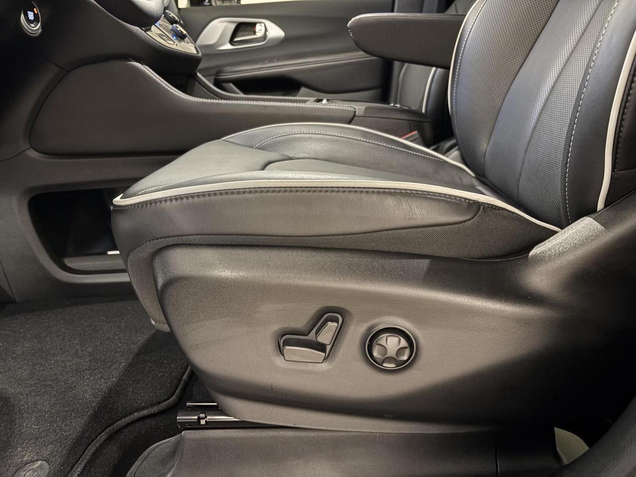 2026 Chrysler Pacifica Limited Parker CO