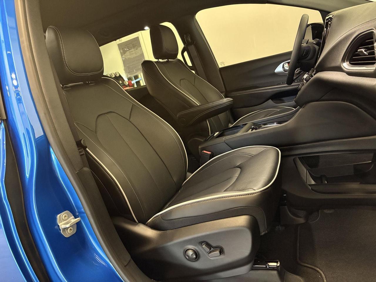 2026 Chrysler Pacifica Limited Parker CO